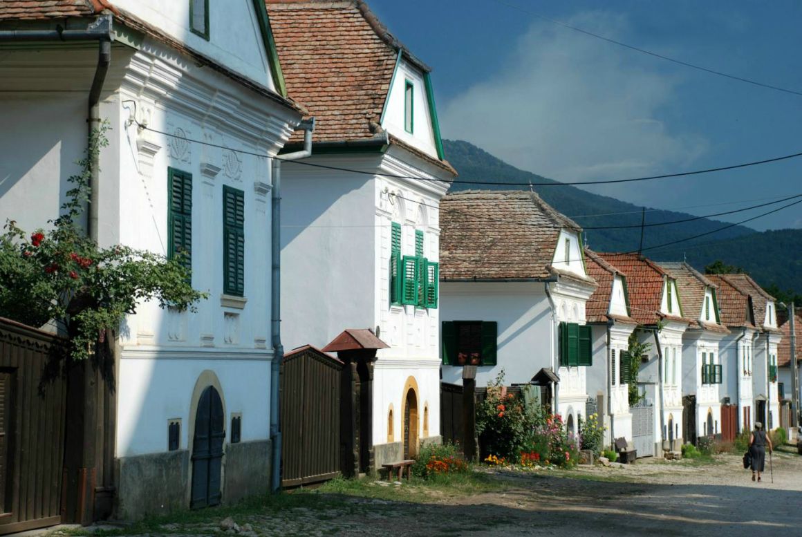 Hegedüs Csilla: 5 erdélyi kúria és 147 falusi hagyományos porta felújítását finanszírozzuk uniós alapokból